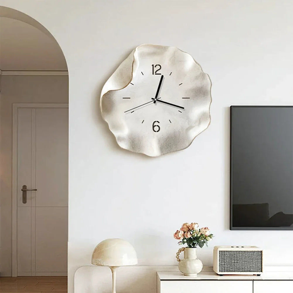 Leaf Edge Acrylic Clock