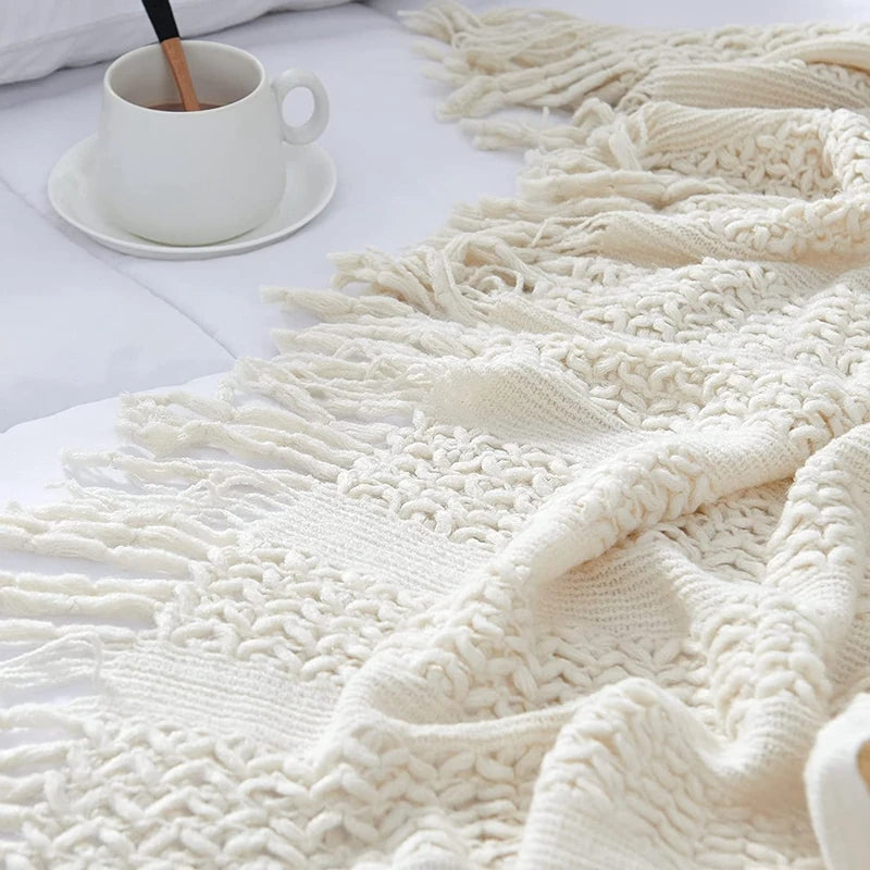 Cloud Tassel Blanket